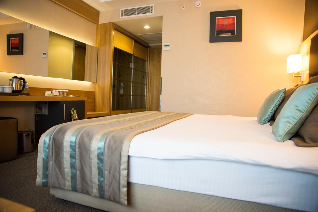 Efeler Hotel Aydin Buitenkant foto