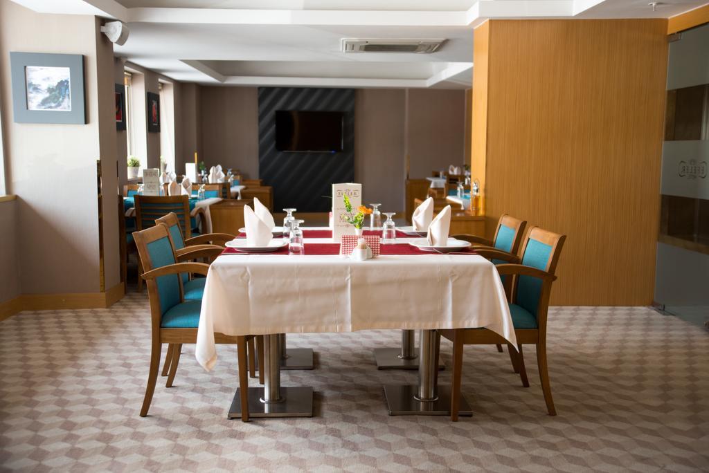 Efeler Hotel Aydin Buitenkant foto